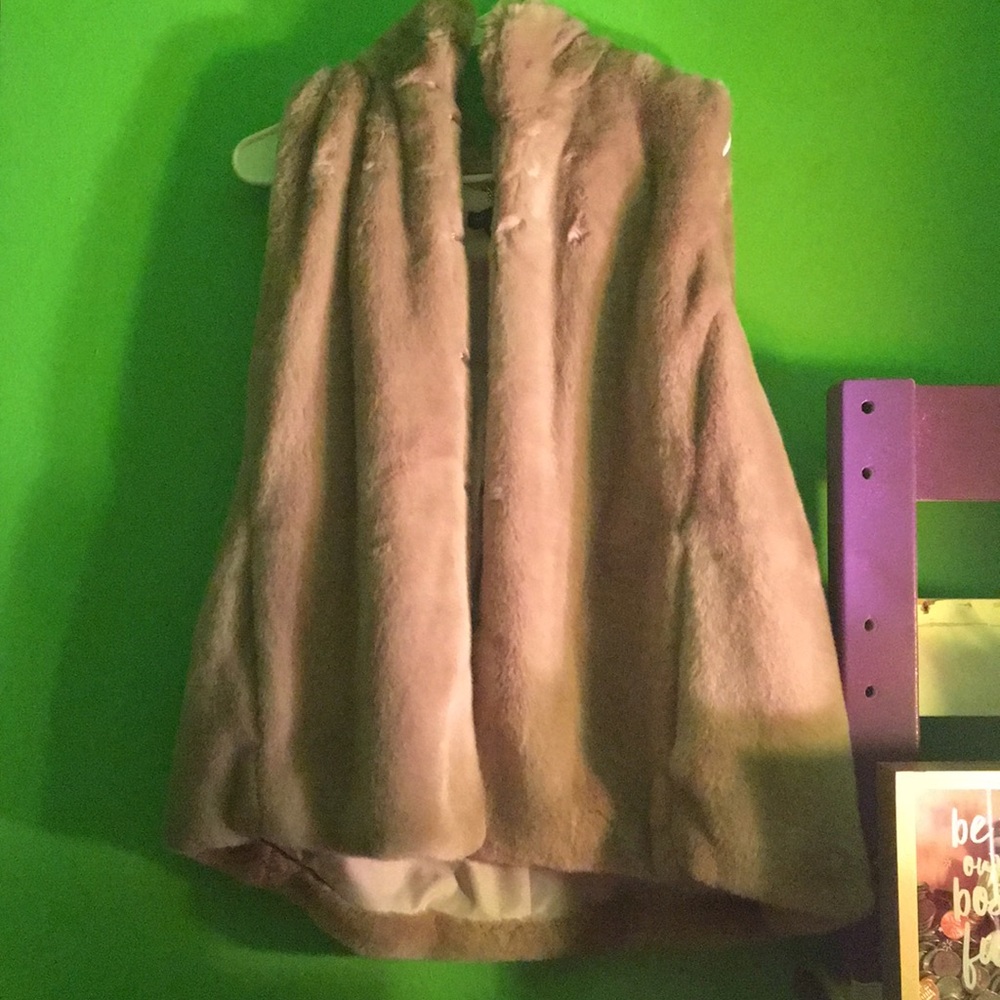 Fur vest